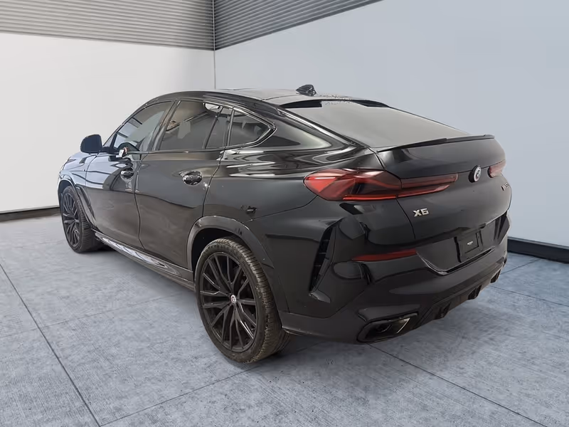 2023 BMW X6 M50i