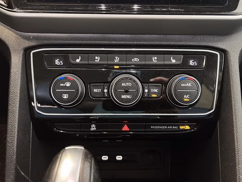 2023 Volkswagen Atlas Execline