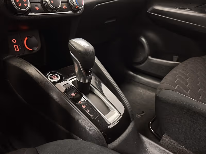2021 Nissan Kicks S
