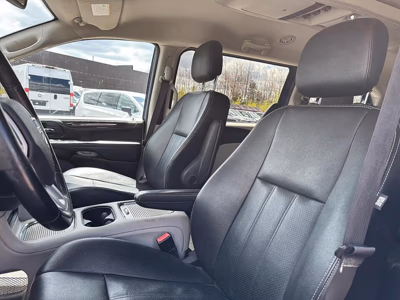 2020 Dodge Grand Caravan Crew Plus