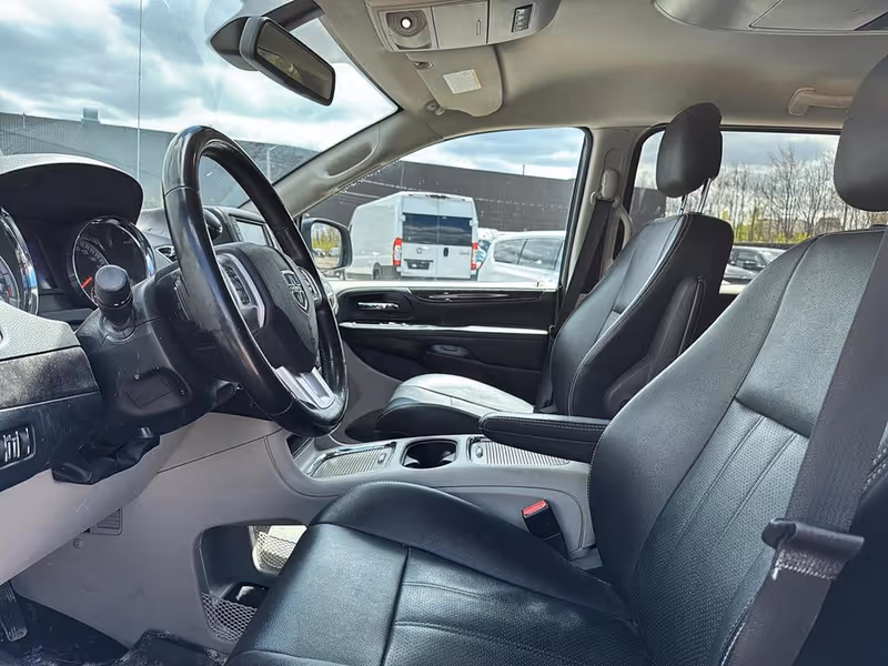 2020 Dodge Grand Caravan Crew Plus