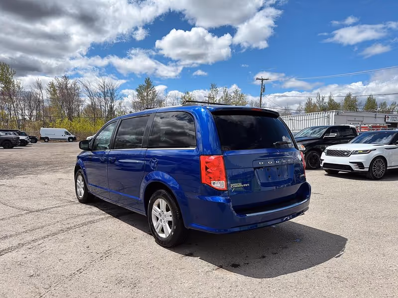 2020 Dodge Grand Caravan Crew Plus