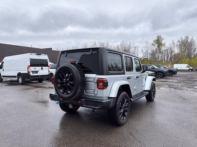 2024 Jeep Wrangler 4xe Sahara