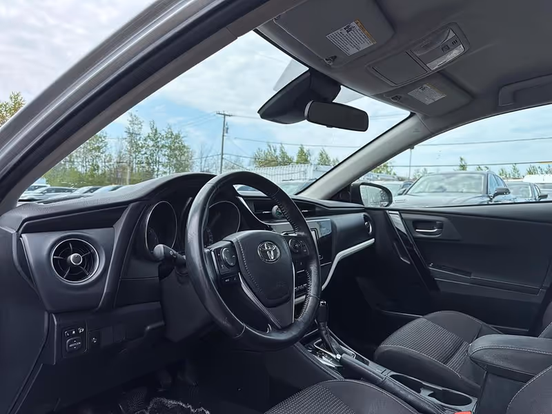 2018 Toyota Corolla iM CVT (Natl)