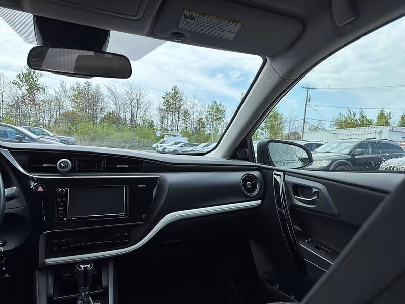 2018 Toyota Corolla iM CVT (Natl)