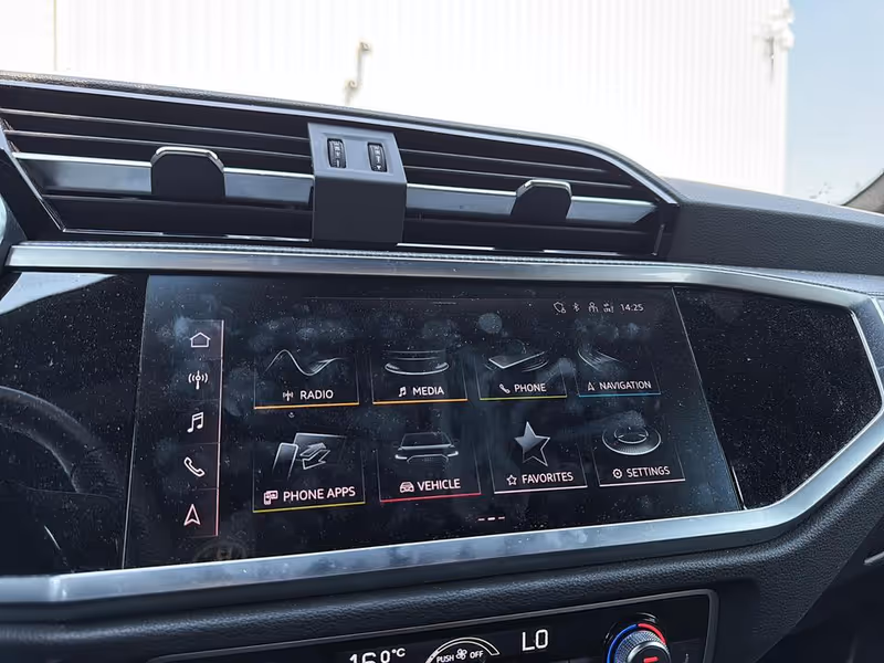 2022 Audi Q3 Technik