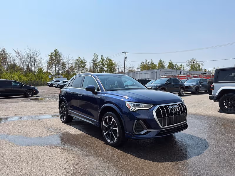 2022 Audi Q3 Technik