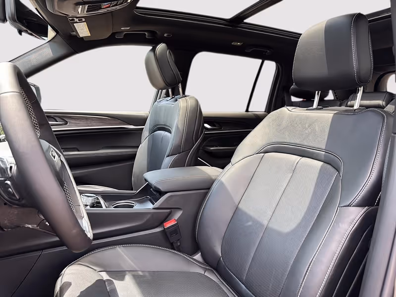 2026 Jeep Grand Cherokee Limited Reserve