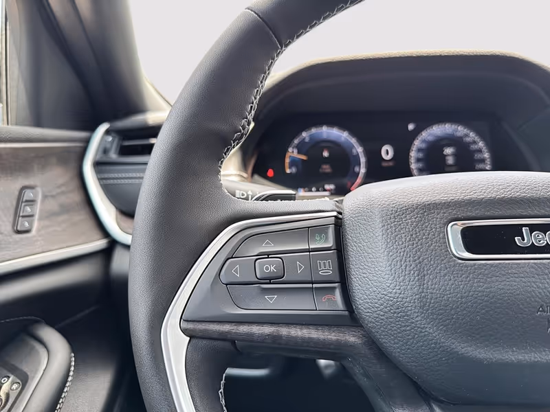2026 Jeep Grand Cherokee Limited Reserve