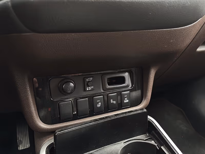 2018 Mitsubishi Outlander PHEV SE