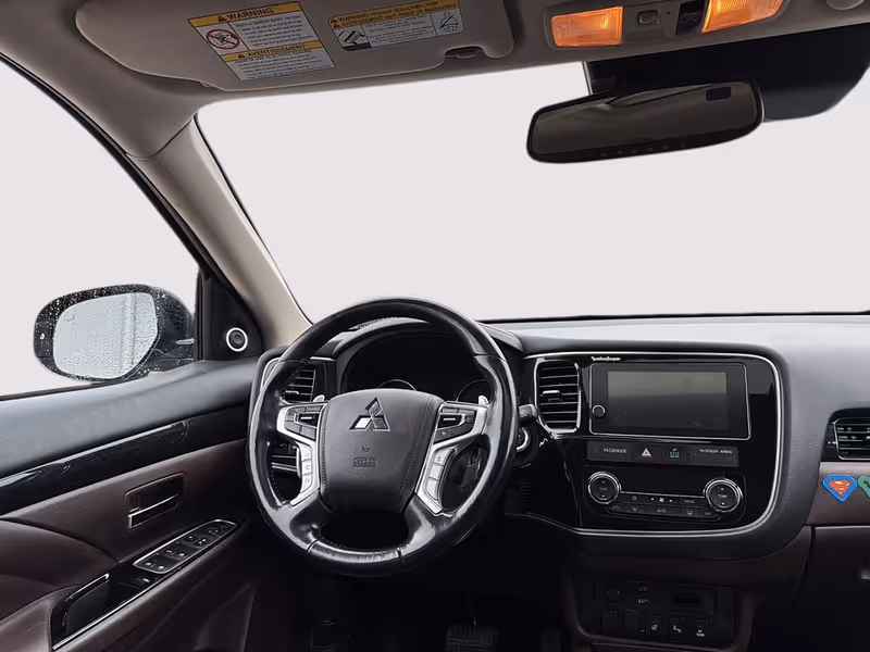 2018 Mitsubishi Outlander PHEV SE