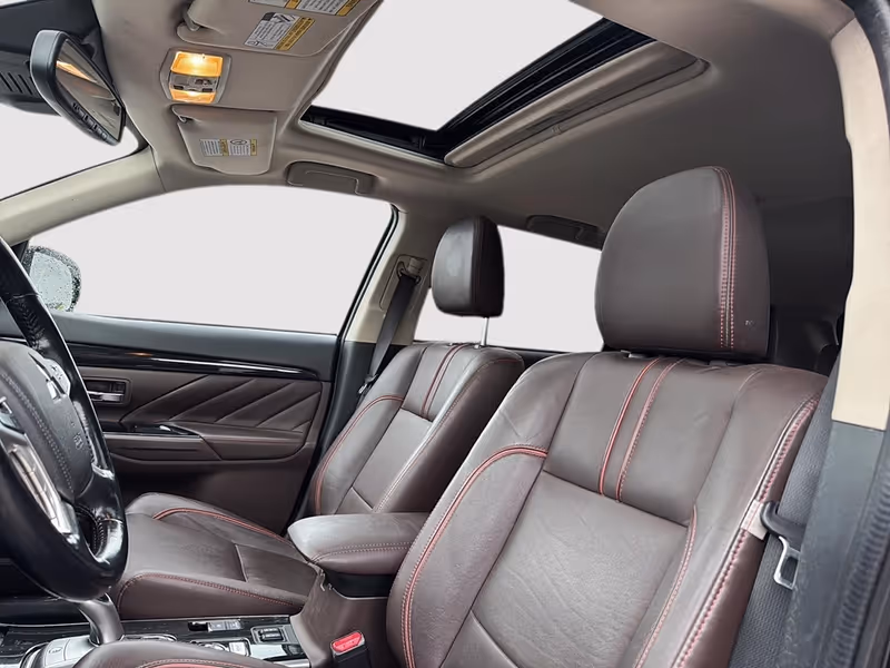 2018 Mitsubishi Outlander PHEV SE