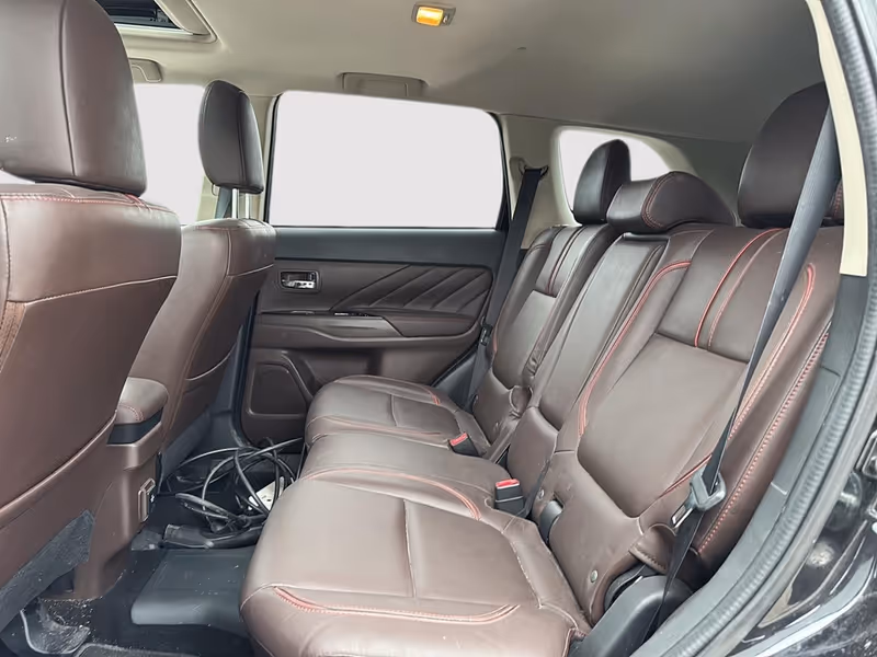2018 Mitsubishi Outlander PHEV SE