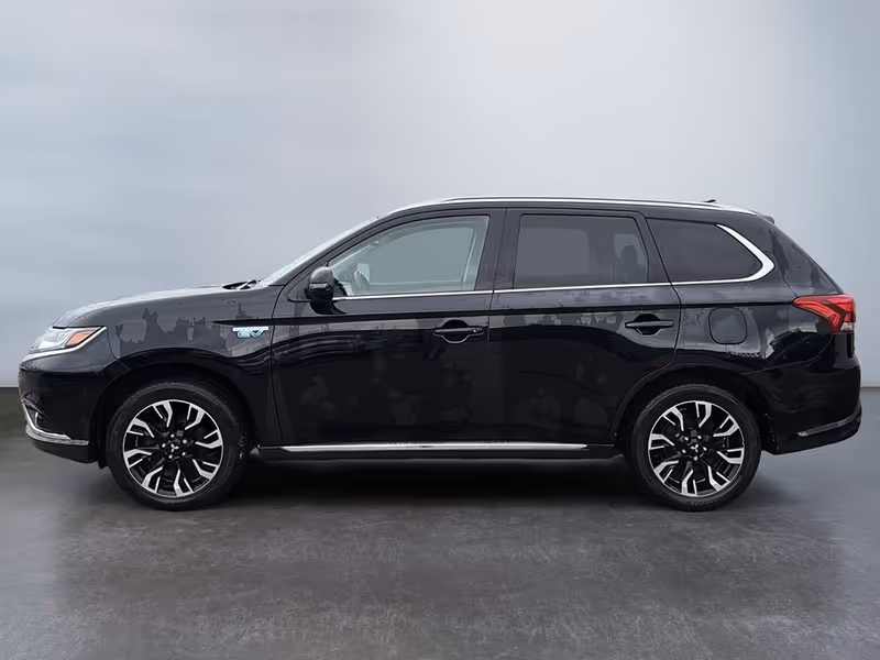2018 Mitsubishi Outlander PHEV SE