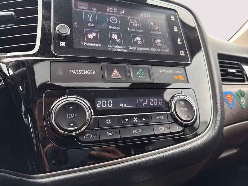 2018 Mitsubishi Outlander PHEV SE