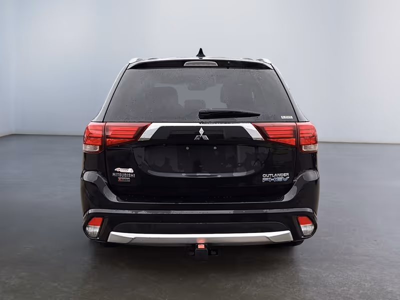 2018 Mitsubishi Outlander PHEV SE