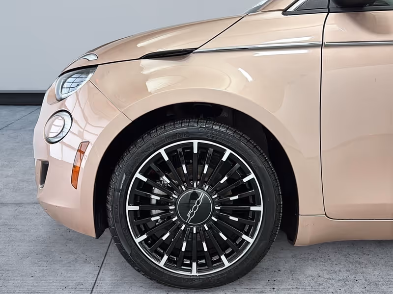 2026 FIAT 500e Icona