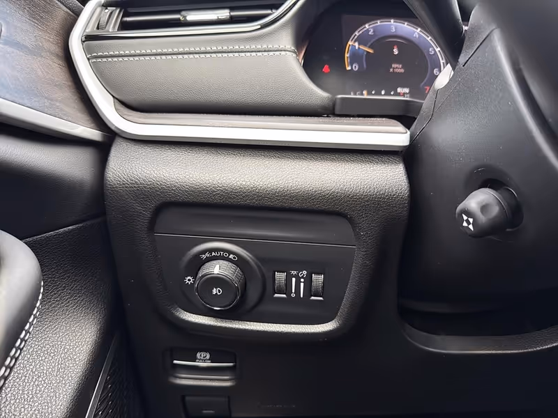 2026 Jeep Grand Cherokee Limited Reserve