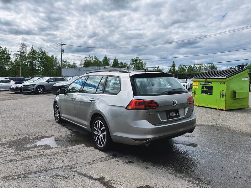 2017 Volkswagen Golf SportWagen