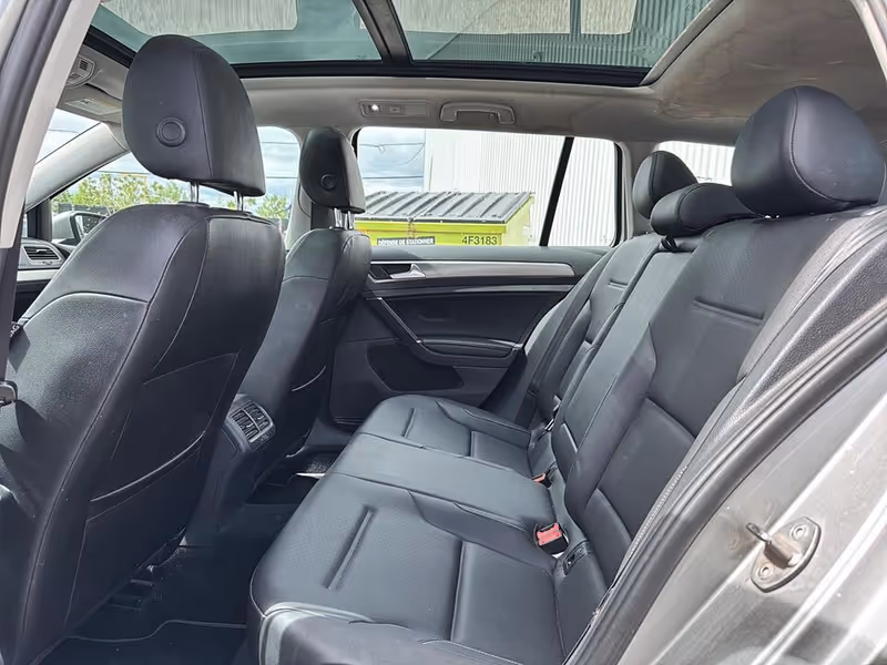 2017 Volkswagen Golf SportWagen