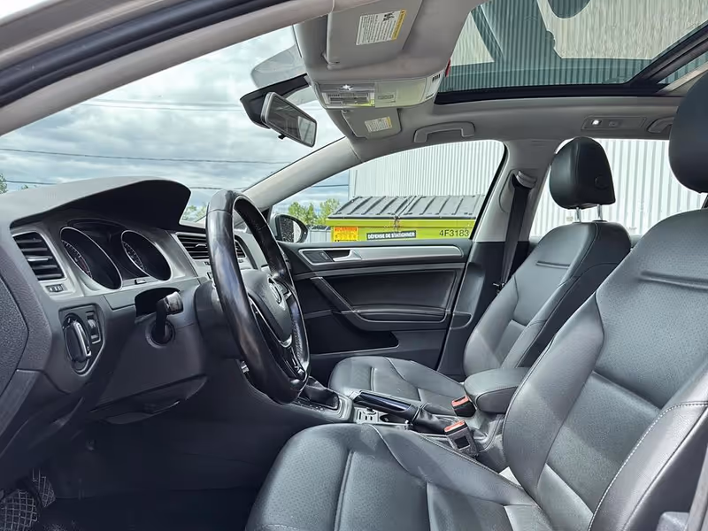 2017 Volkswagen Golf SportWagen