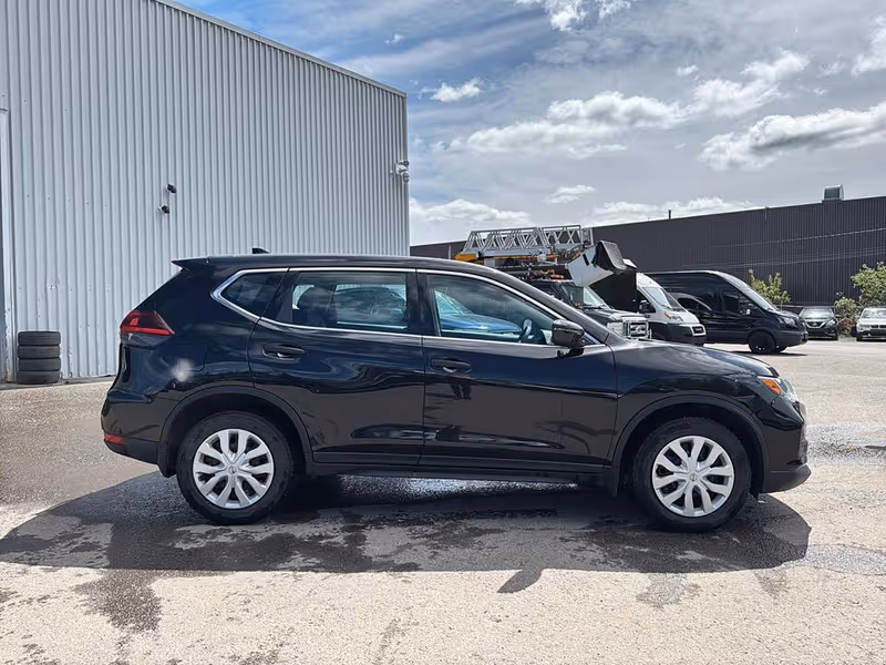 2020 Nissan Rogue S