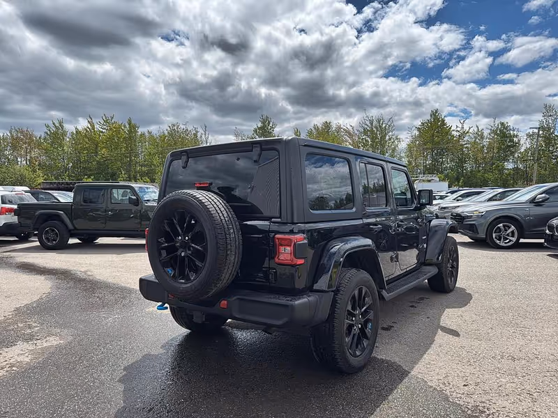 2023 Jeep Wrangler 4xe Sahara