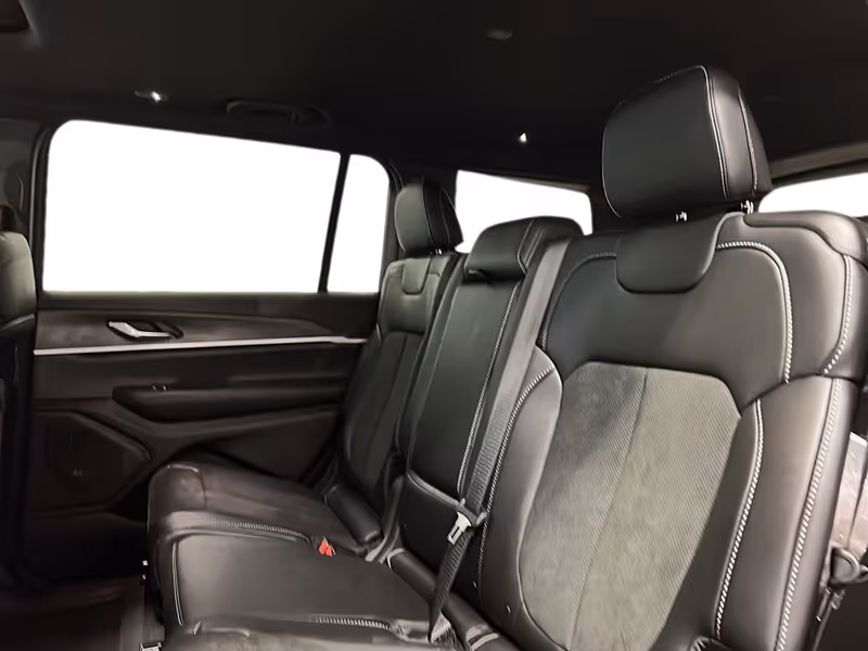 2026 Jeep Grand Cherokee L Altitude