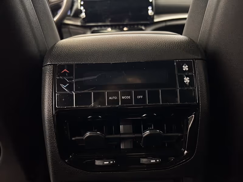 2026 Jeep Grand Cherokee L Altitude