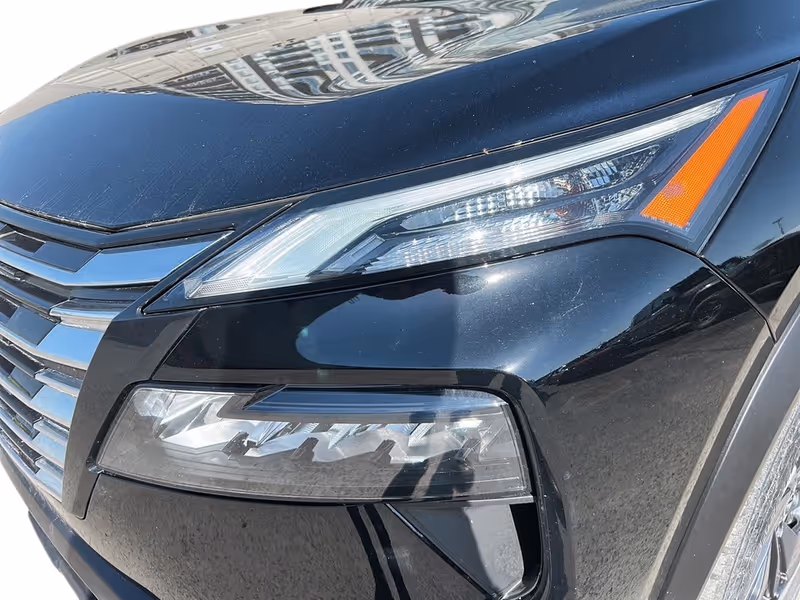 2024 Nissan Rogue SV Moonroof