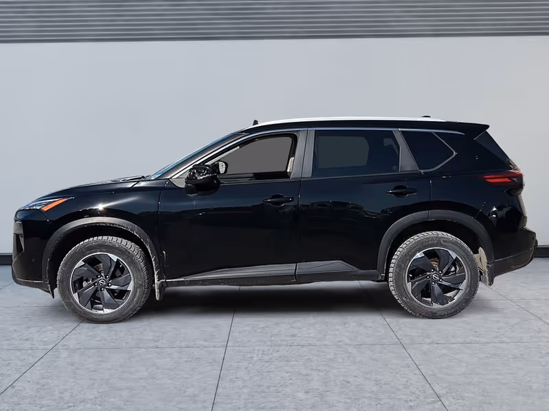 2024 Nissan Rogue SV Moonroof