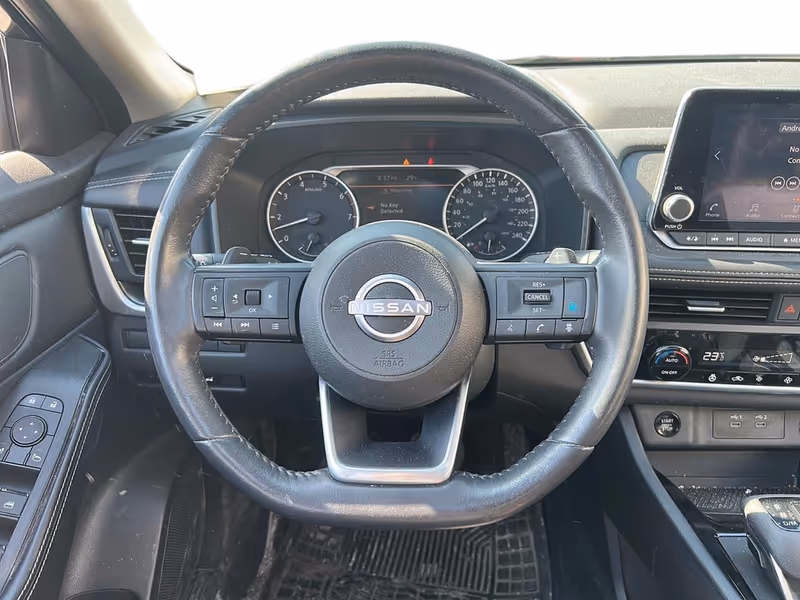 2024 Nissan Rogue SV Moonroof