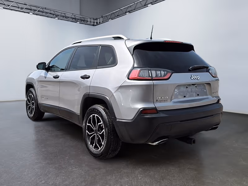 2019 Jeep Cherokee Sport