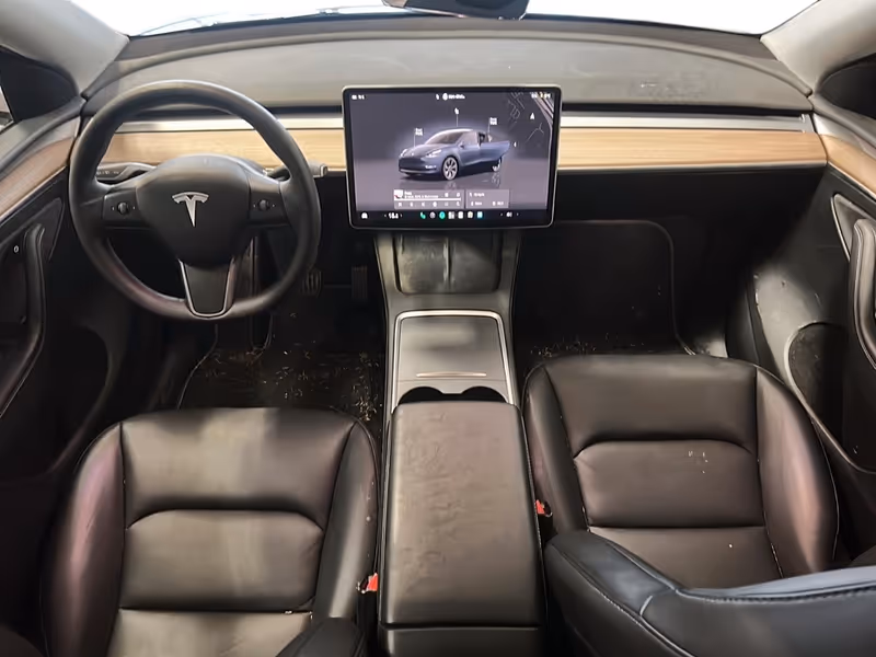 2024 Tesla Model Y Long Range