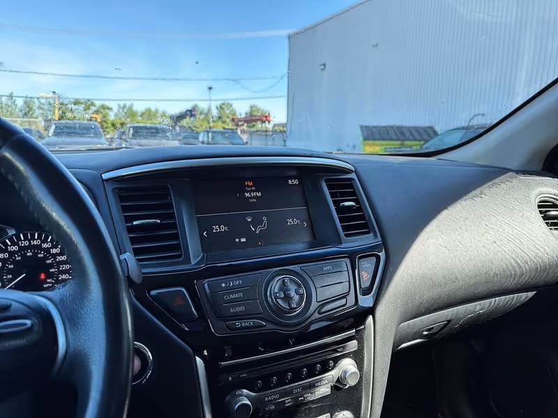 2017 Nissan Pathfinder S