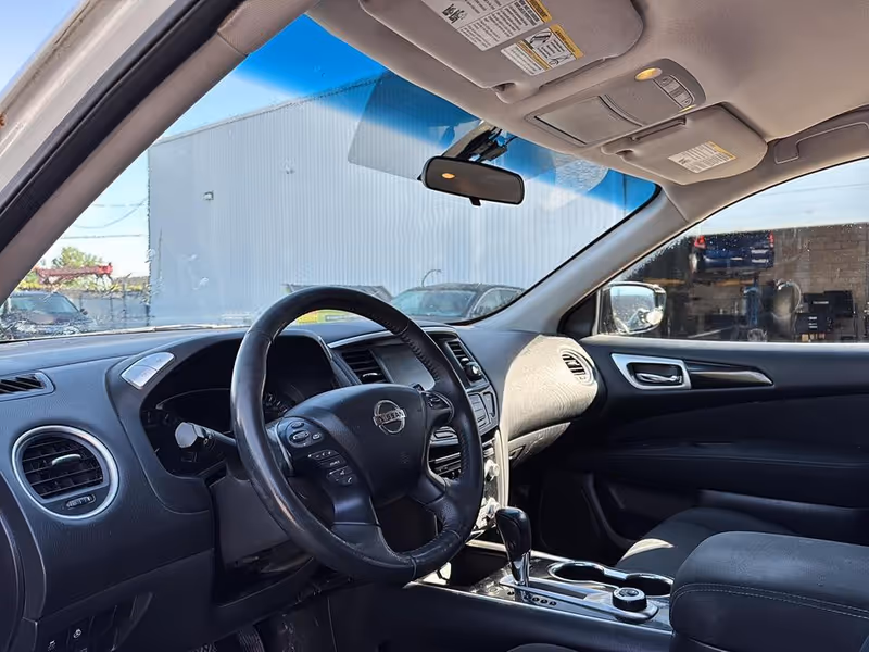 2017 Nissan Pathfinder S