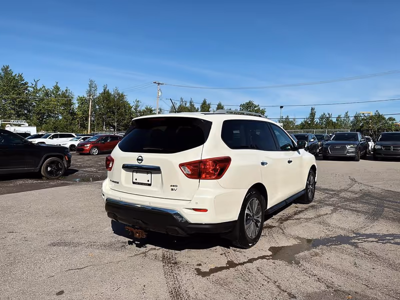 2017 Nissan Pathfinder S