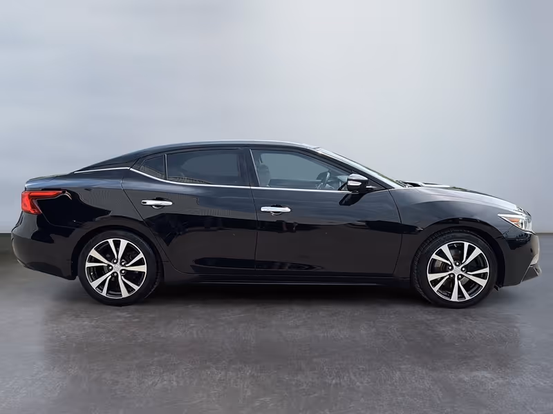 2017 Nissan Maxima SV