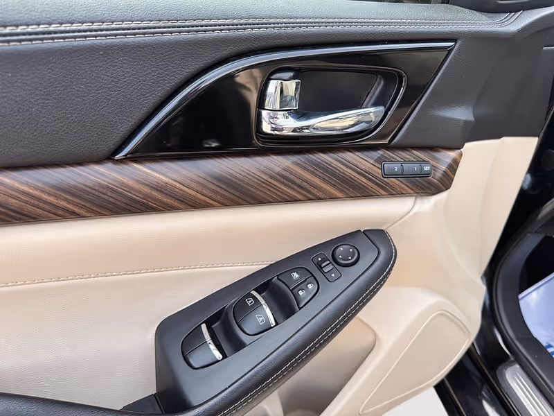 2017 Nissan Maxima SV