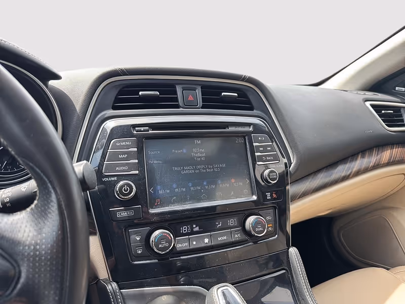 2017 Nissan Maxima SV