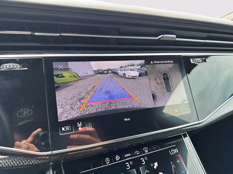 2022 Audi SQ8 Premium Plus