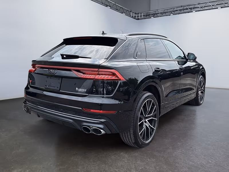 2022 Audi SQ8 Premium Plus