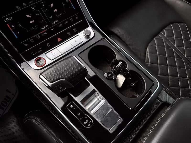 2022 Audi SQ8 Premium Plus