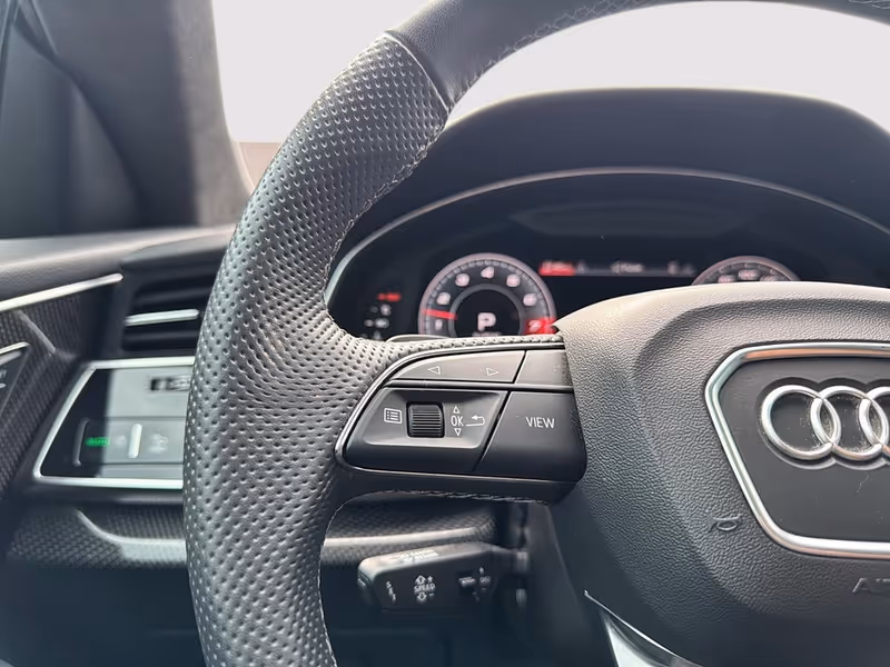 2022 Audi SQ8 Premium Plus