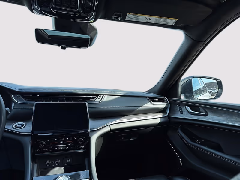 2023 Jeep Grand Cherokee Overland