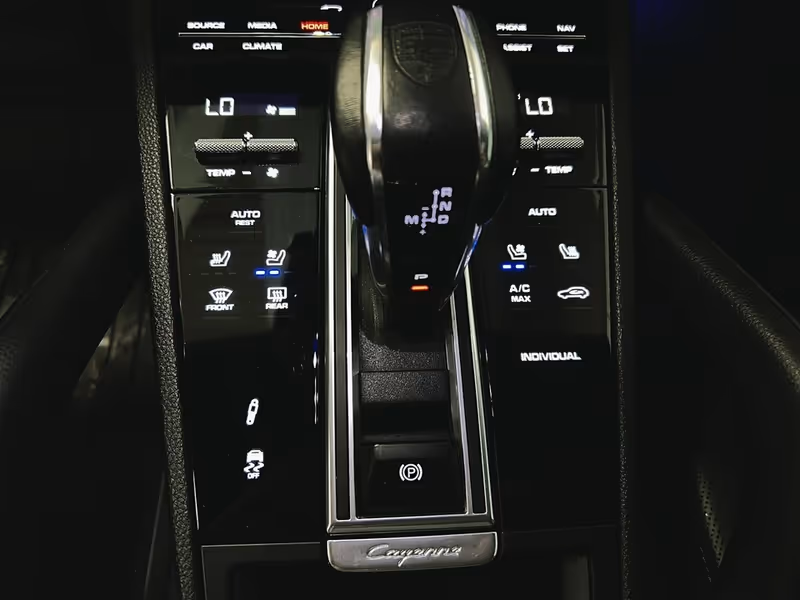 2022 Porsche Cayenne E-Hybrid