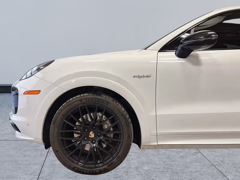 2022 Porsche Cayenne E-Hybrid