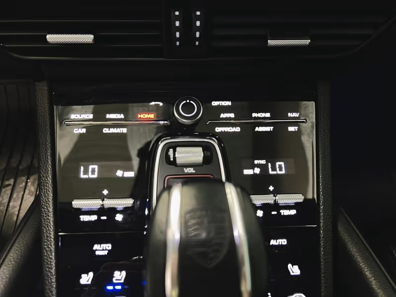 2022 Porsche Cayenne E-Hybrid