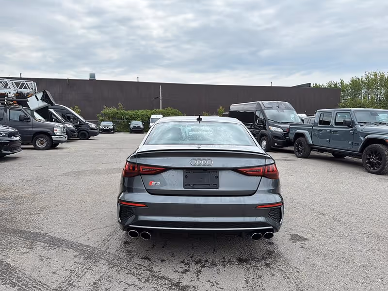 2022 Audi S3 Sedan Komfort
