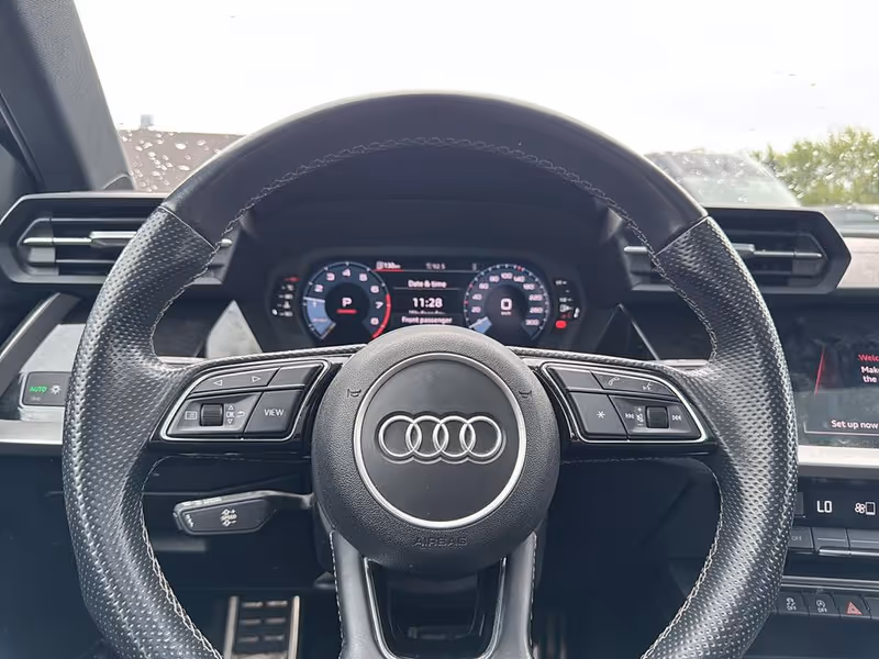 2022 Audi S3 Sedan Komfort